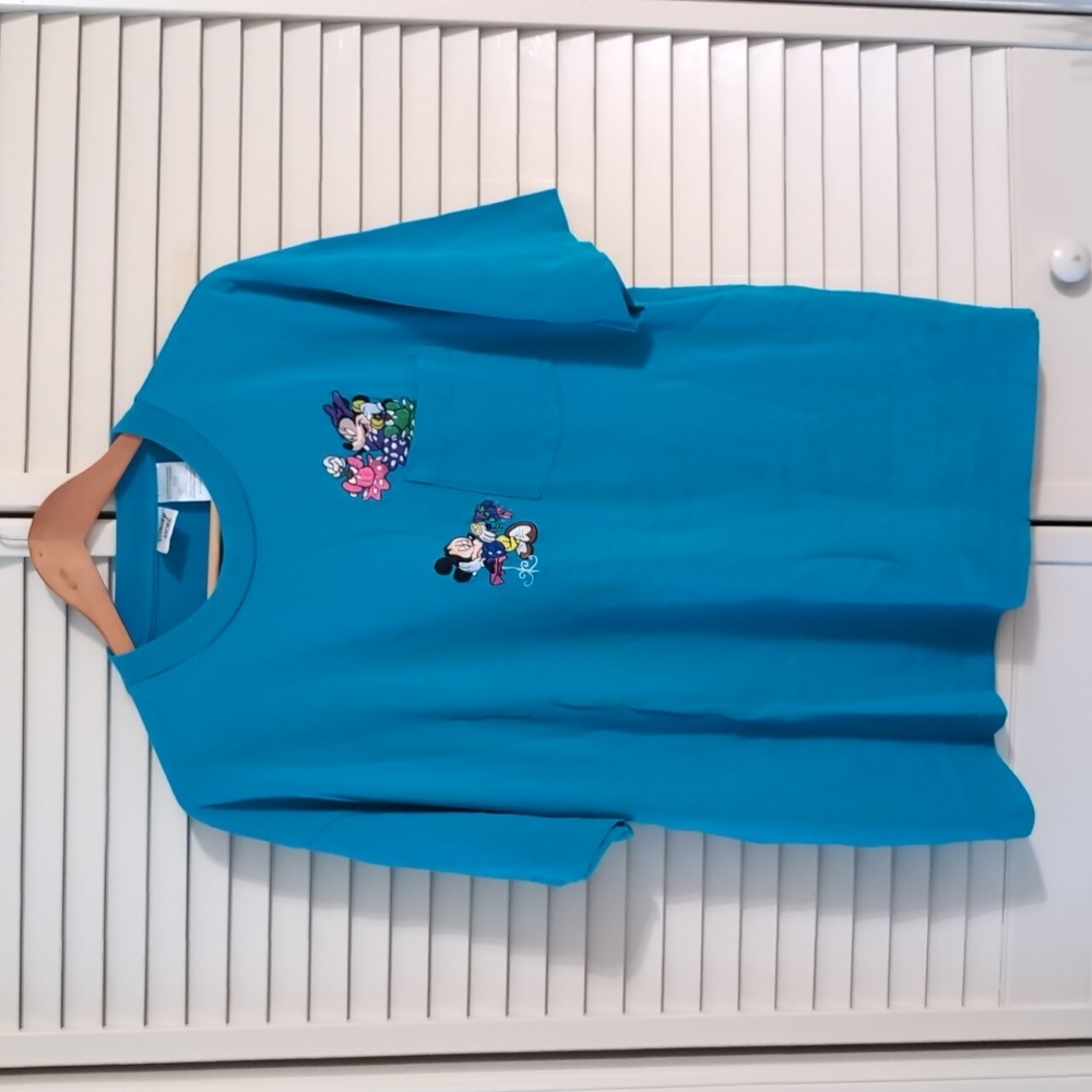 The Disney Store Turquoise Blue T-shirt Vintage Mickie & Minnie Comedy S…